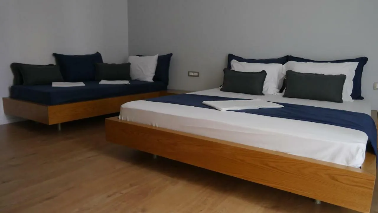 H&M Hotel Влёра Албания
